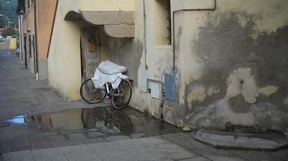 Perdita d’acqua in via del Ruotone