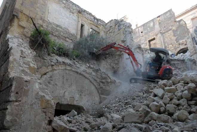 Cagliari, permuta di aree per acquisire il rudere di palazzo Aymerich 