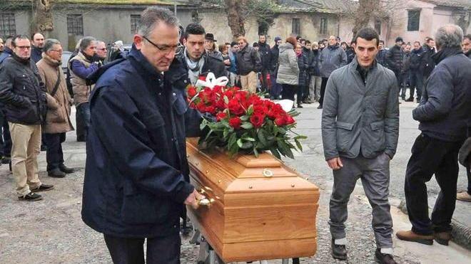 L’ultimo saluto al pensionato Breda ucciso dall’amianto