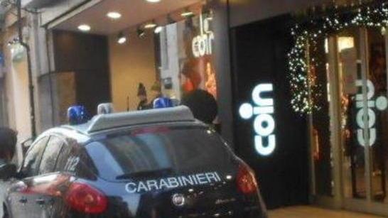 Coin, sventato furto di jeans per 2400 euro