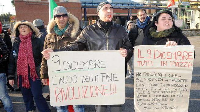 «Resteremo qui fino alla rivoluzione»