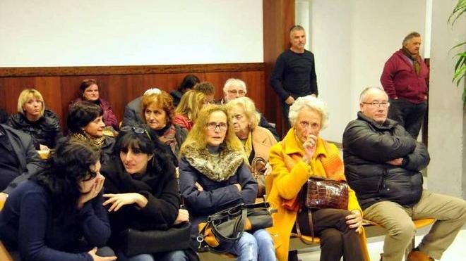 «Al cimitero fanno di tutto» La confidenza all’Arma