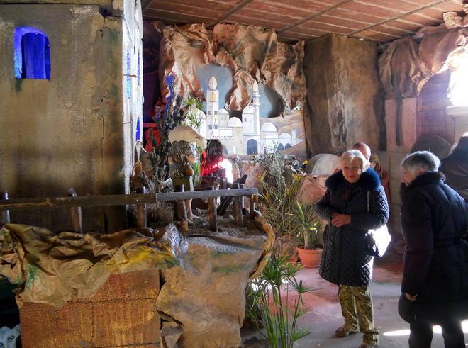 I migranti sbarcati nel presepe 