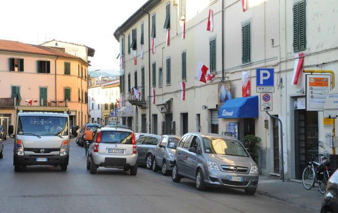 Porta al Borgo ancora senza luminaria 