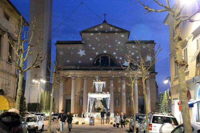 “Fotografa il tuo Natale” con Il Tirreno 