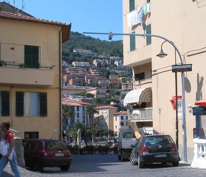 Stop a furti e vandalismi Arrivano 32 telecamere 