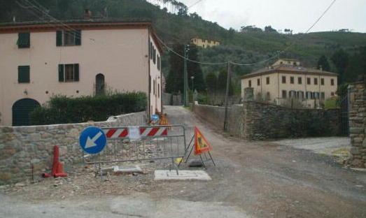 Partita l’asfaltatura della via di Cimavorno