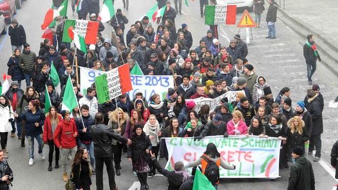 Rissa tra studenti: tre all’ospedale