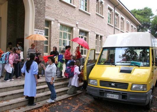 Scuolabus nel caos Fallita la ditta che gestisce il servizio 