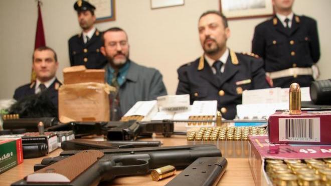 Aveva in casa un arsenale, medico condannato a tre anni