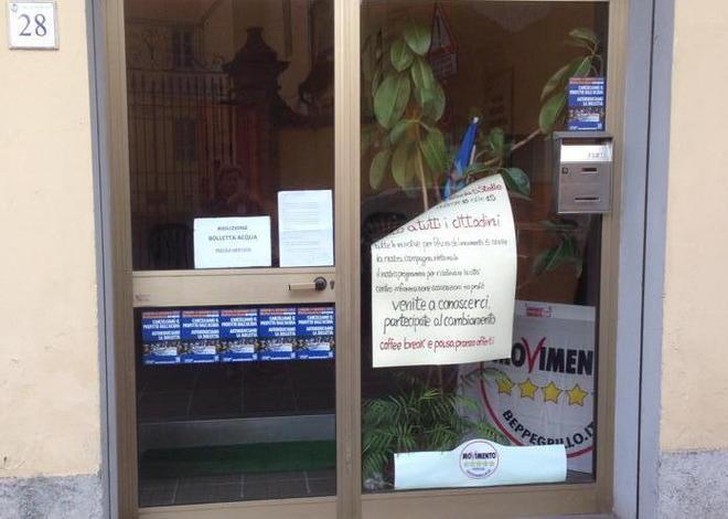 Il Movimento 5 Stelle apre la sua sede a Pescia