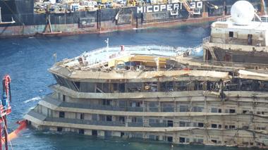 Concordia, recuperate 405 casseforti dal relitto