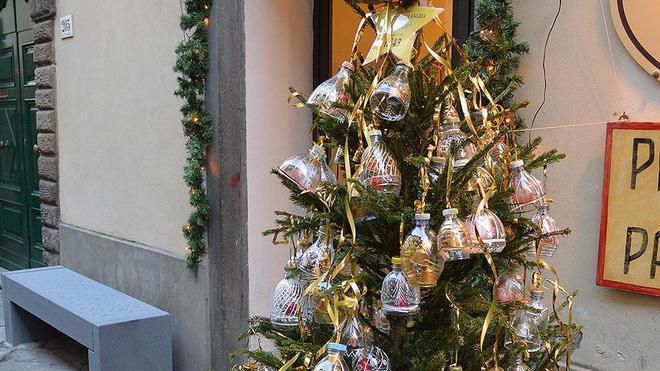 Alberi “riciclati”, vince Vado