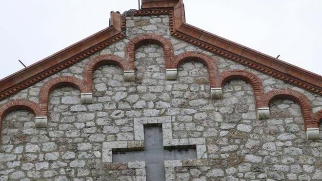 Tonfano si mobilita: «Riapriremo la chiesa»