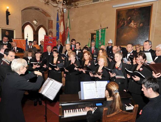 La Corale Mascagni stasera ai Ghiaccioni 