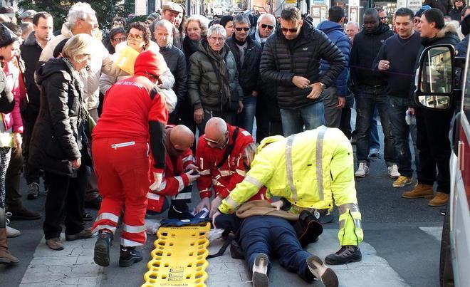 Investita da un’auto mentre è sulle strisce