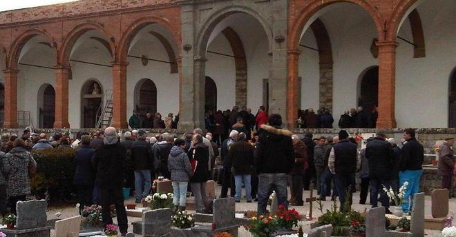 L’addio alla nonna investita col nipote