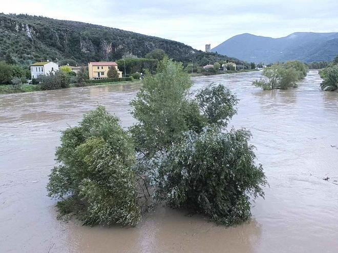 Senz’acqua da un anno ma il tubo è intoccabile 