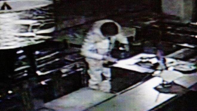 Colpo notturno al bar panetteria Panera a Viareggio