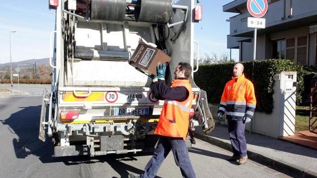 Sel sulla raccolta rifiuti: avanti tutta con il porta a porta