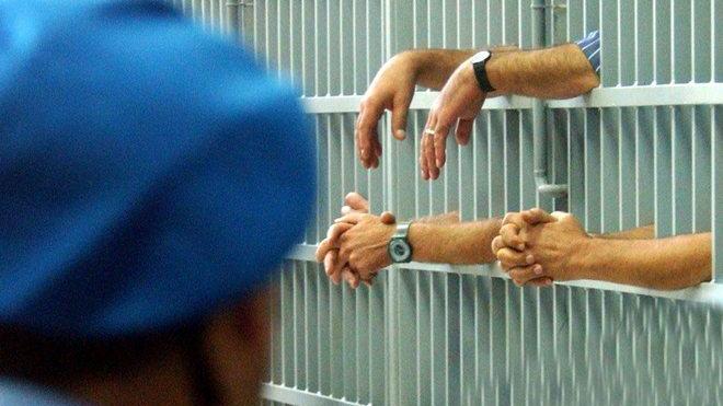 Agente penitenziario sardo ucciso da un collega a Torino 