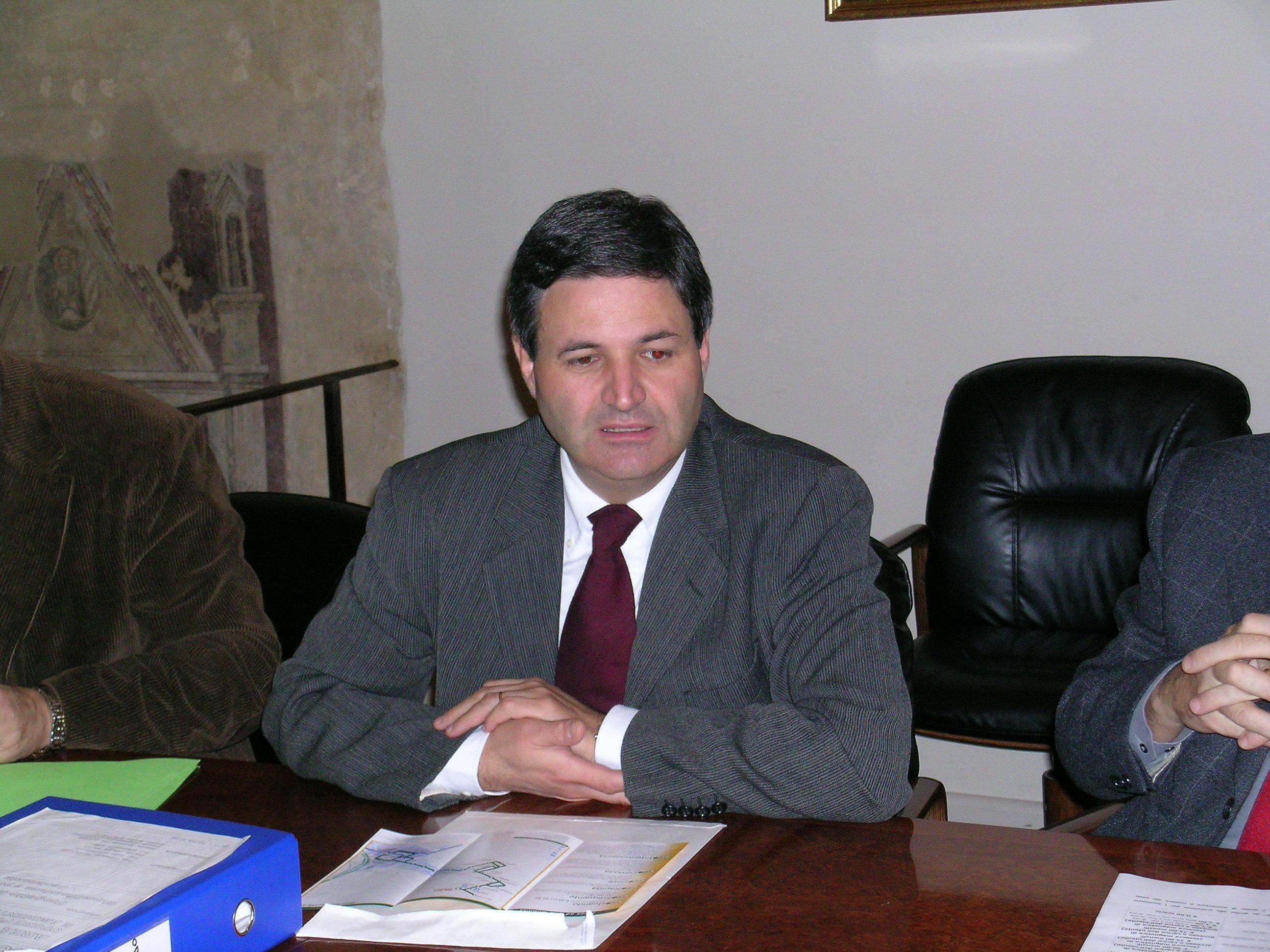 Contributi al consulente del sindaco, il Pd chiede spiegazioni 