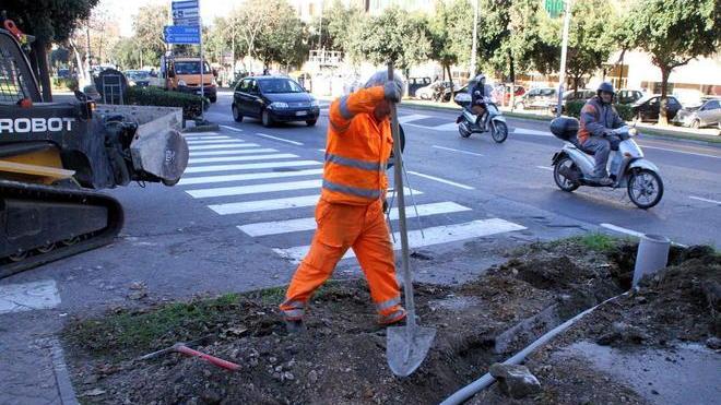 Viale Carducci: lavori in corso per il nuovo semaforo