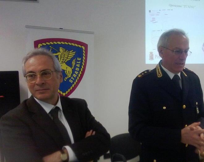 Modificava i documenti dei veicoli senza passare dalla Motorizzazione 