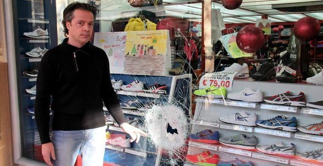 Spaccata notturna al Centro Sport 