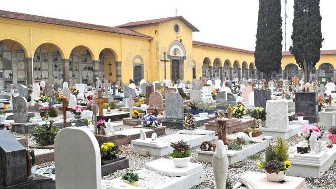 Per la gestione dei cimiteri ancora una proroga al Cis