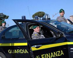 Arrestati tre spedizionieri doganali di Livorno 