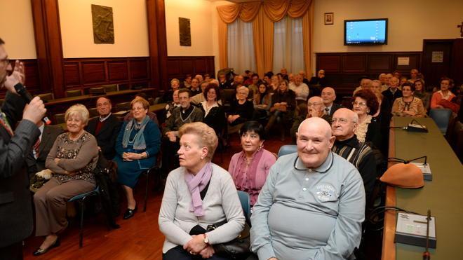 Festeggiano le nozze d’oro insieme al sindaco