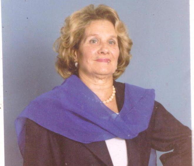 Floretta De Nardi, a 87 anni poetessa e autrice di canzoni