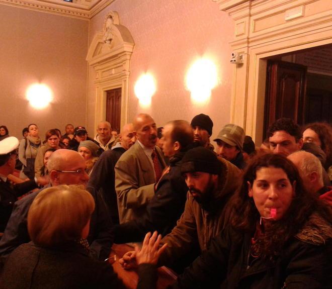 Il vicesindaco al prefetto: «Basta sfratti» 