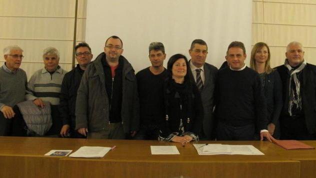 Ai poveri i cibi invenduti dei negozi