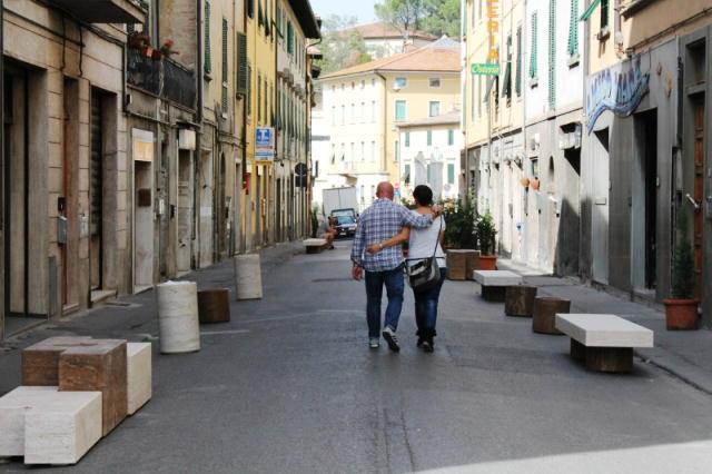 Proteste sulla viabilità: «Borgo Garibaldi va riaperto al traffico» 