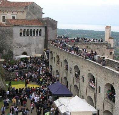 Castello Malaspina, mostre tutto l’anno e punto-ristoro 