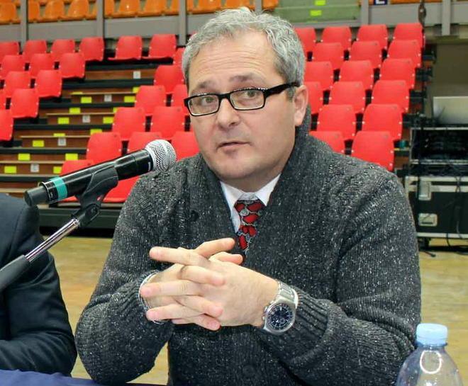 Bettini vara l’associazione e prepara la corsa al voto 