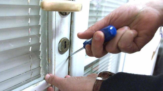 Minori e donne incinte per i furti in casa
