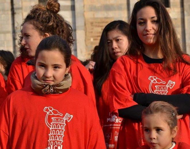 «Oggi sono qui e manifesto stasera faccio bisboccia» 