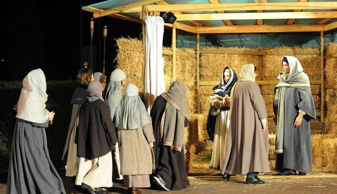 Solidarietà di popoli nel Presepe vivente al parco del Poggetto 