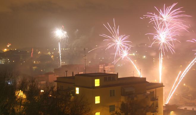 I fuochi accendono le polemiche 