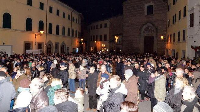 Fine d’anno in piazza con i ragazzi di “Amici”