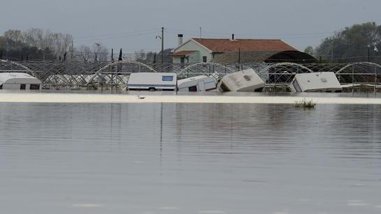 Alluvione, la metà dei rimborsi se ne va in bolli