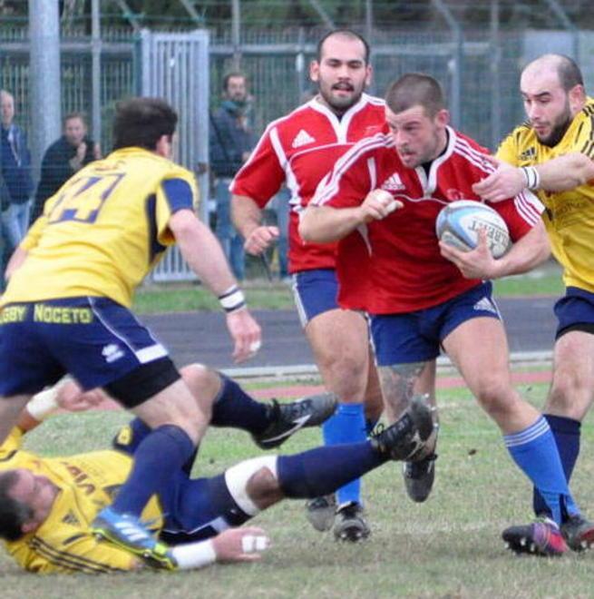 Rugby: gli Emergenti si fanno il regalo di Natale col Livorno