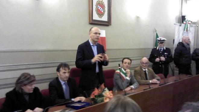 Camaiore: visita a sorpresa di Enrico Letta per ricordare l’amico Pier Antonio Graziani