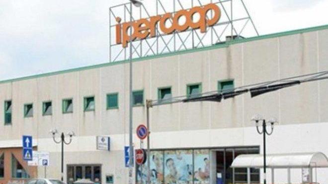 Ipercoop in Campania: una nuova società per salvare i posti di lavoro
