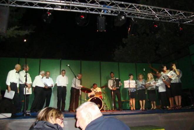 Da Lustignano alla Sardegna Natale a teatro per gli alluvionati 