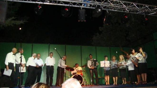 Da Lustignano alla Sardegna Natale a teatro per gli alluvionati
