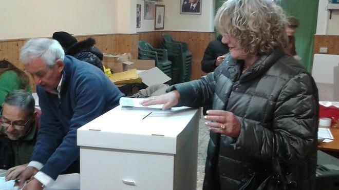Al voto il 9 febbraio per scegliere il candidato sindaco